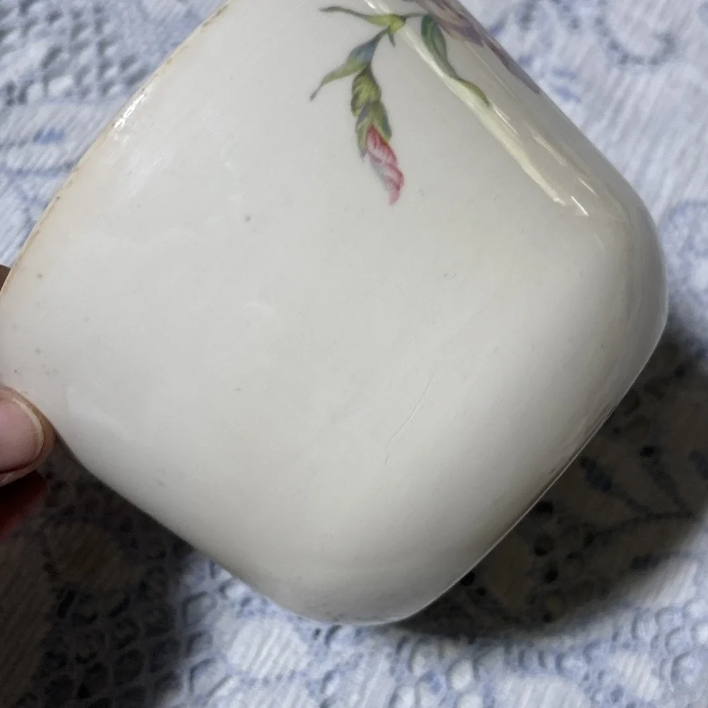 Vintage Universal Potteries Cambridge Iris Pattern Mixing Bowl 5 In 1 Pint